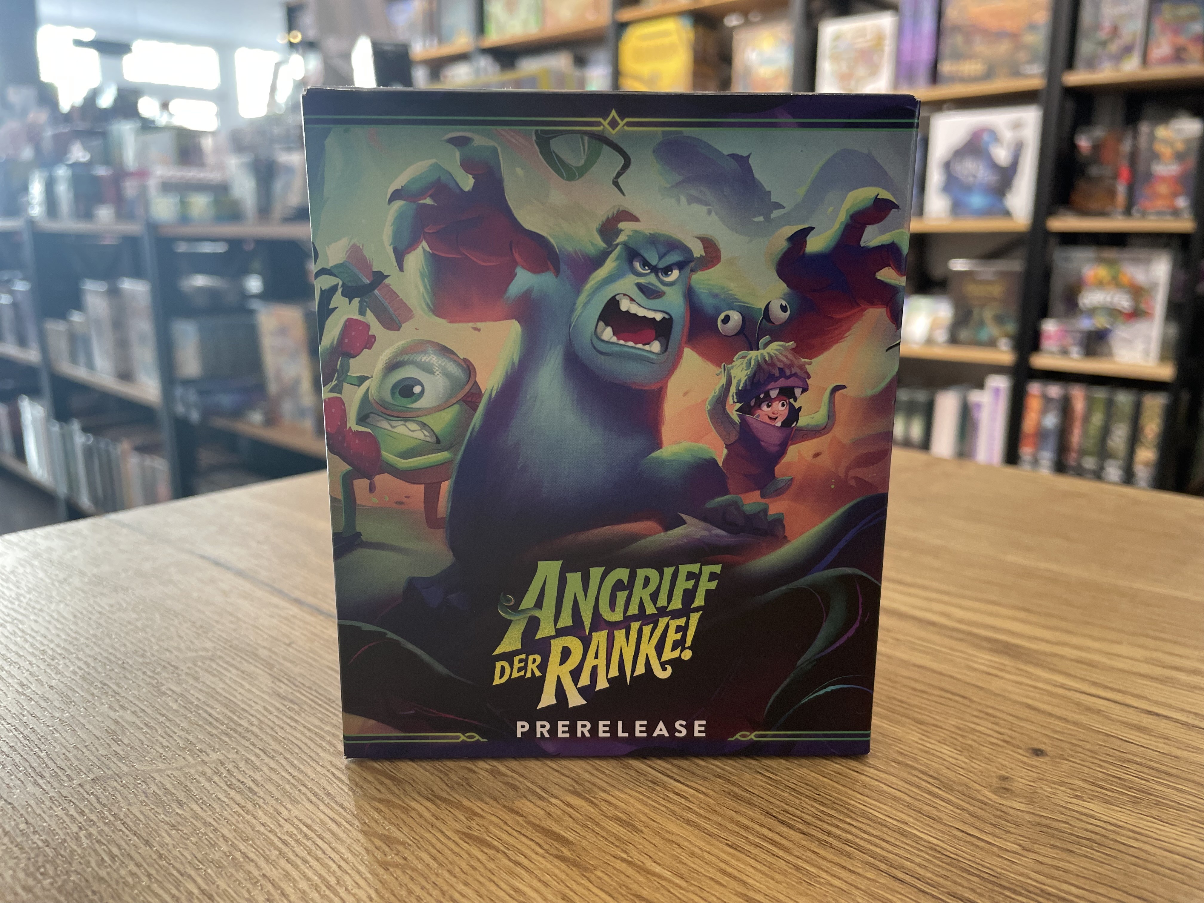 Lorcana Angriff der Ranke PreRelease Box