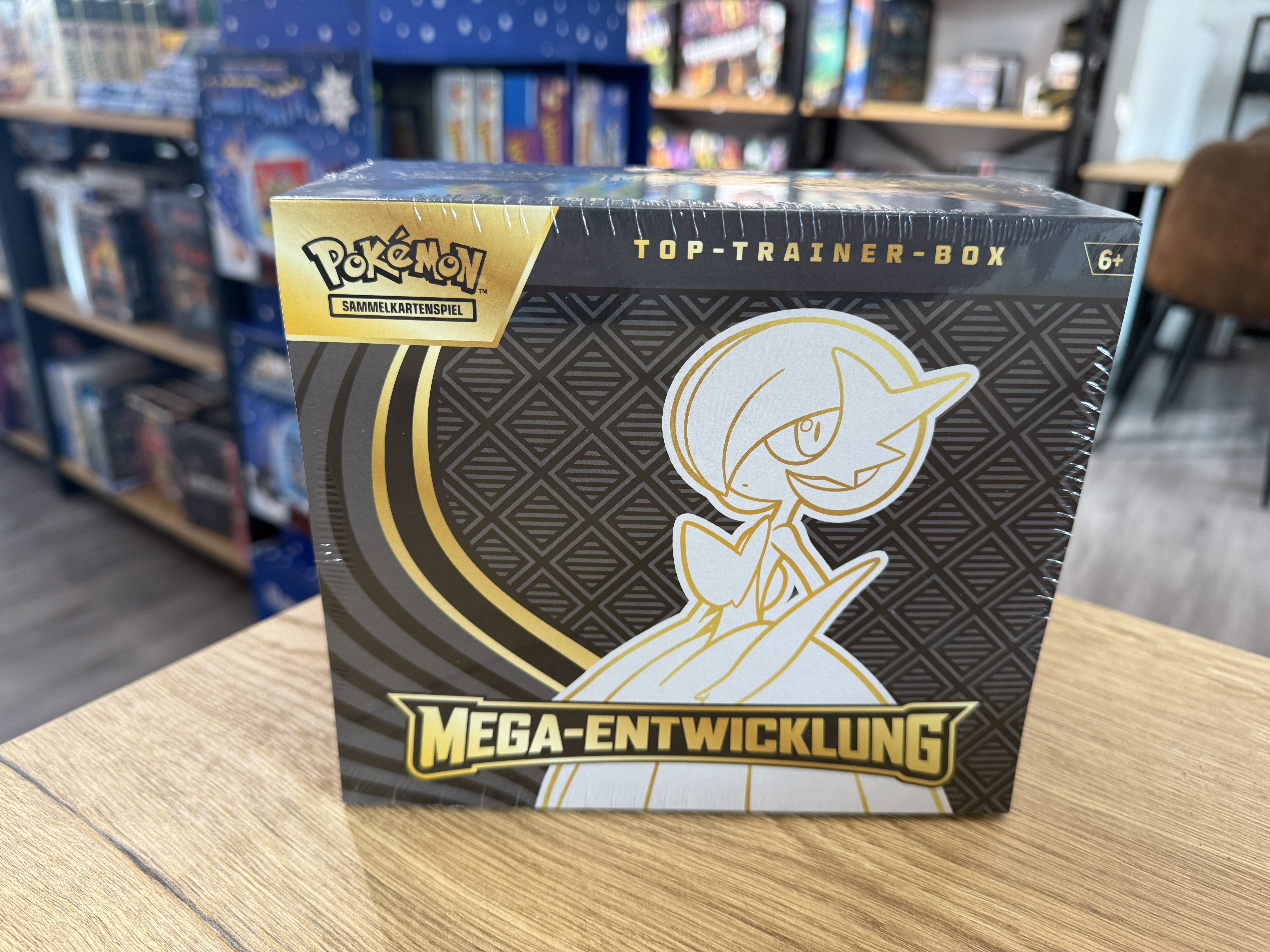 Pokemon Mega-Entwicklung Top-Trainer Box Guardevoir